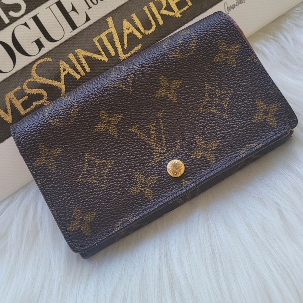 Louis Vuitton Monogram Porte-Monnaie Billets Tresor Bifold Wallet